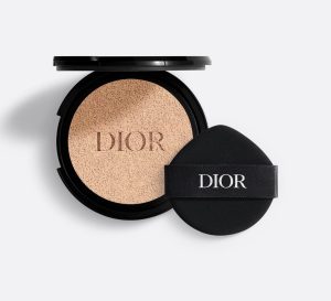 Fond de teint Dior FOREVER Perfect Cushion en teinte 0N Neutral