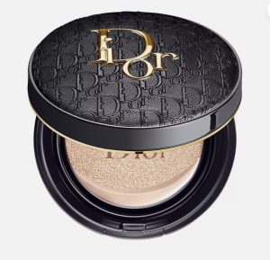 Fond de teint Dior FOREVER Perfect Cushion en teinte 1N Neutral