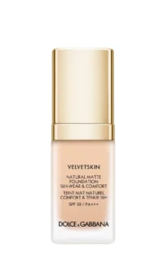 Dolce & Gabbana Velvetskin - Fond de teint mat naturel SPF30. 335 Cameo